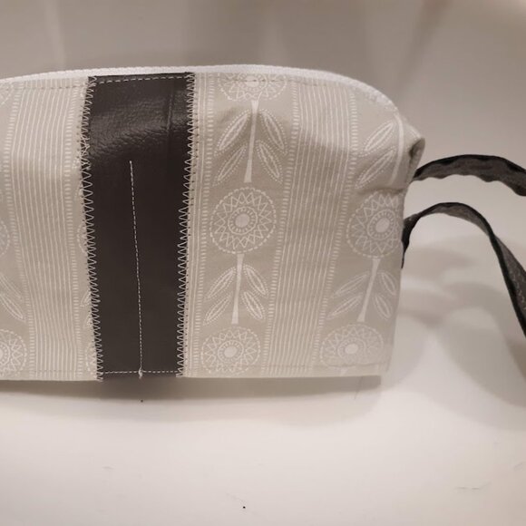 New Dreamcatcher twill Travel bag Clutch Wallet Pouch Wristlet hanging case Gray - Picture 2 of 5